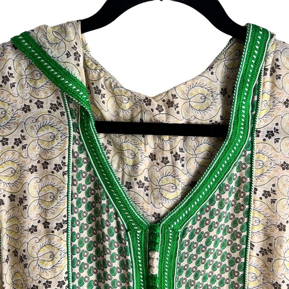 Embroidered Kurti - Sheer & Lightweight - Gorgeous Vacation Travel - Picture 9 of 14